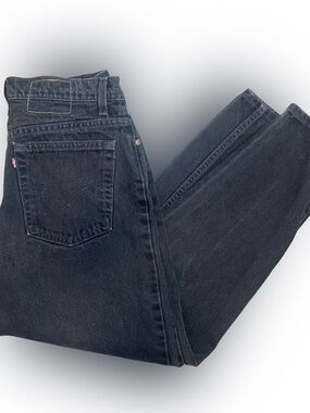 Vintage Women’s 1997 Levi’s Jeans Black Jeans - Tapered Leg Size 12 Pet